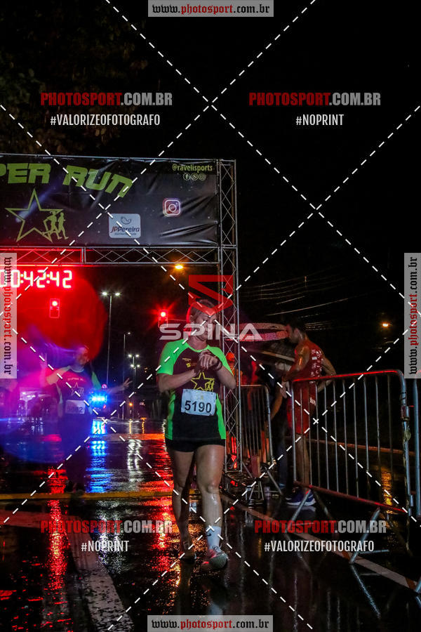 Achetez vos photos de l'vnementCorrida Super Run sur Fotop