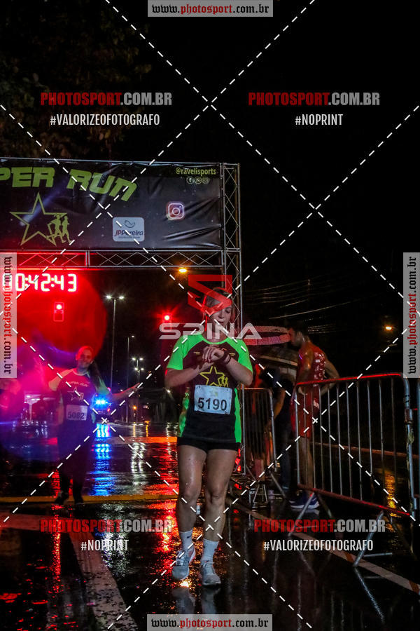 Achetez vos photos de l'vnementCorrida Super Run sur Fotop