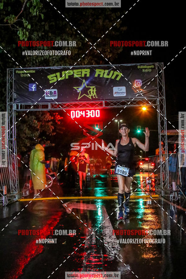 Achetez vos photos de l'vnementCorrida Super Run sur Fotop