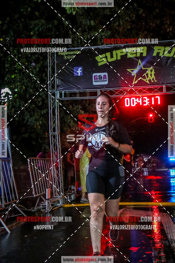 Achetez vos photos de l'vnementCorrida Super Run sur Fotop