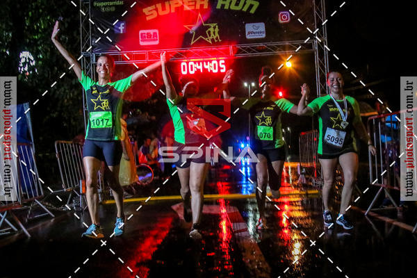 Achetez vos photos de l'vnementCorrida Super Run sur Fotop