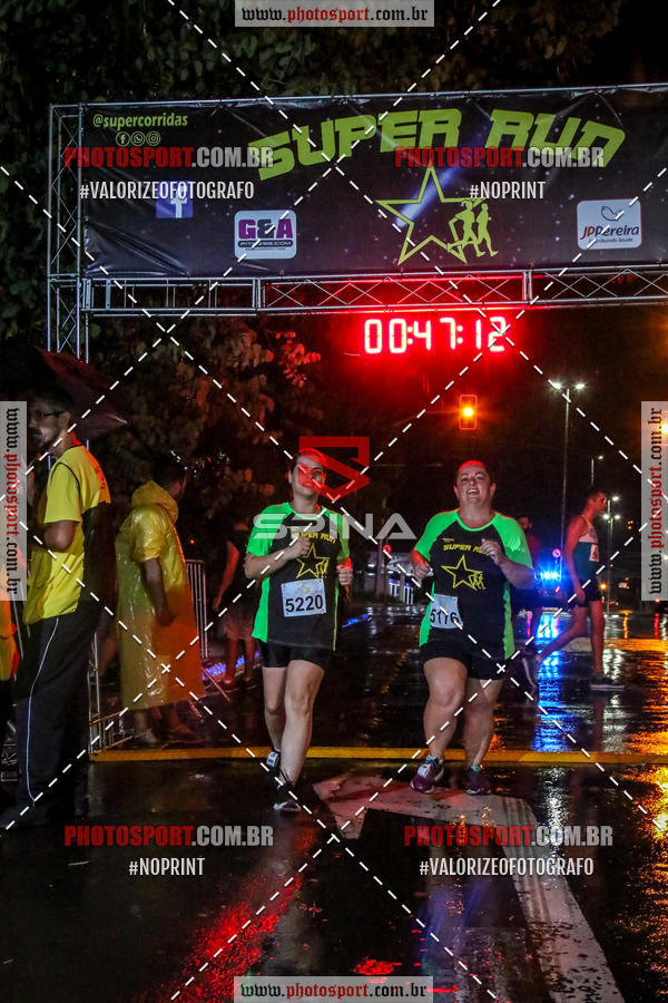 Buy your photos of the eventCorrida Super Run on Fotop