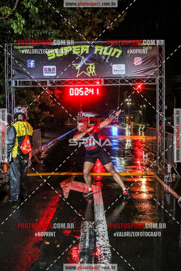 Buy your photos of the eventCorrida Super Run on Fotop