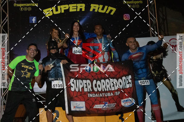 Achetez vos photos de l'vnementCorrida Super Run sur Fotop