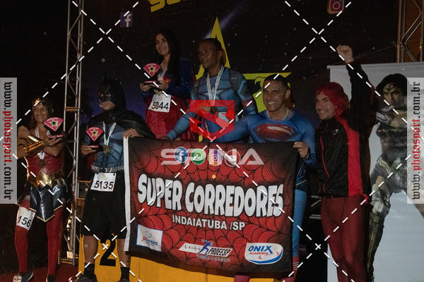 Achetez vos photos de l'vnementCorrida Super Run sur Fotop