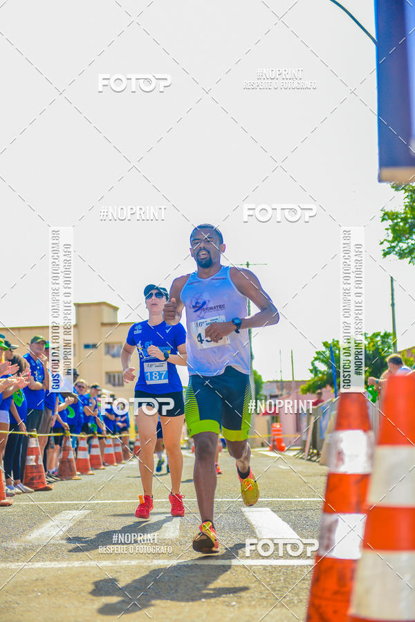 Compra tus fotos del evento6 Movimenta Batatais En Fotop