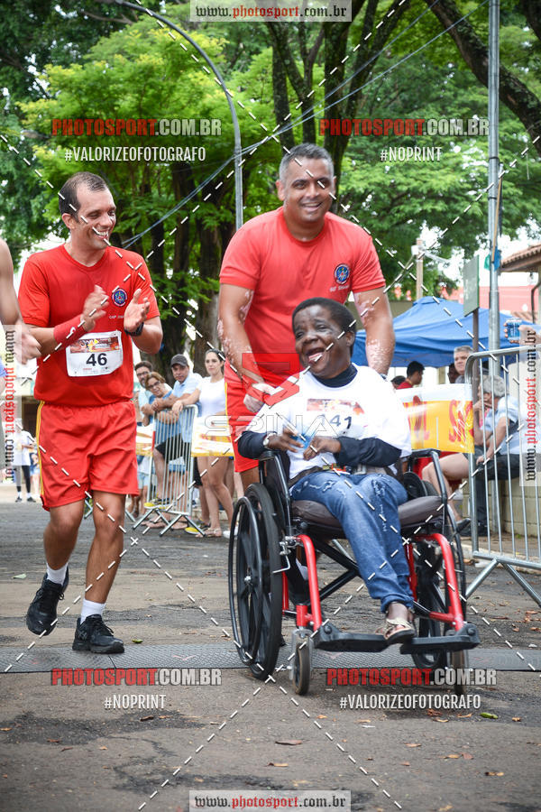 Achetez vos photos de l'vnement4 CORRIDA E CAMINHADA DOS BOMBEIROS EM PROL DA APAE sur Fotop