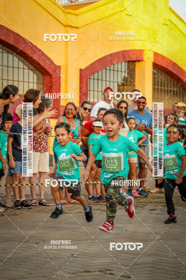Buy your photos of the eventCorridinha Claus Sports  on Fotop