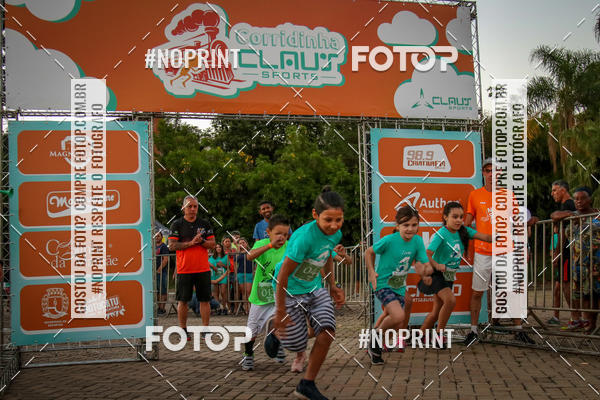 Buy your photos of the eventCorridinha Claus Sports  on Fotop