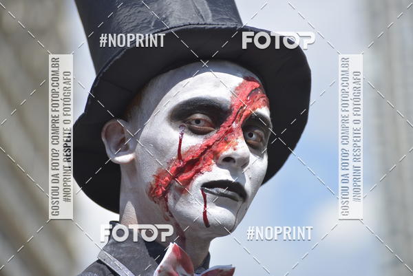 Buy your photos of the eventZombie Walk SP 2019 - Equipe ASI on Fotop