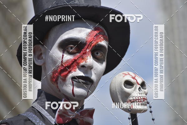 Buy your photos of the eventZombie Walk SP 2019 - Equipe ASI on Fotop