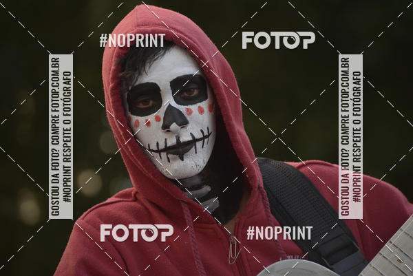 Buy your photos of the eventZombie Walk SP 2019 - Equipe ASI on Fotop