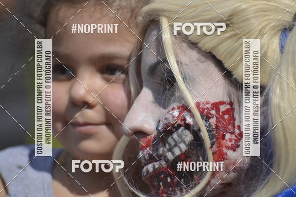 Buy your photos of the eventZombie Walk SP 2019 - Equipe ASI on Fotop