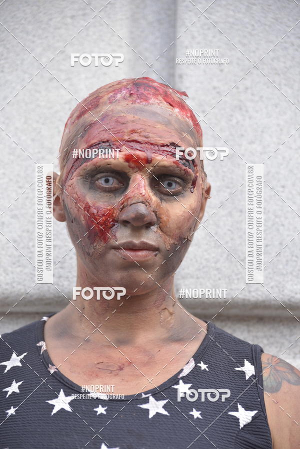 Buy your photos of the eventZombie Walk SP 2019 - Equipe ASI on Fotop