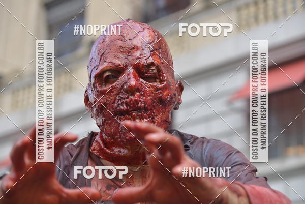 Buy your photos of the eventZombie Walk SP 2019 - Equipe ASI on Fotop