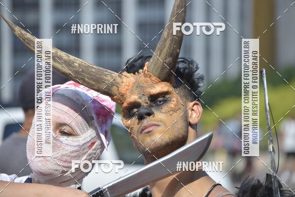 Buy your photos of the eventZombie Walk SP 2019 - Equipe ASI on Fotop