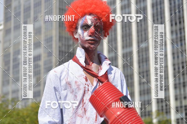 Buy your photos of the eventZombie Walk SP 2019 - Equipe ASI on Fotop