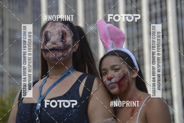 Buy your photos of the eventZombie Walk SP 2019 - Equipe ASI on Fotop