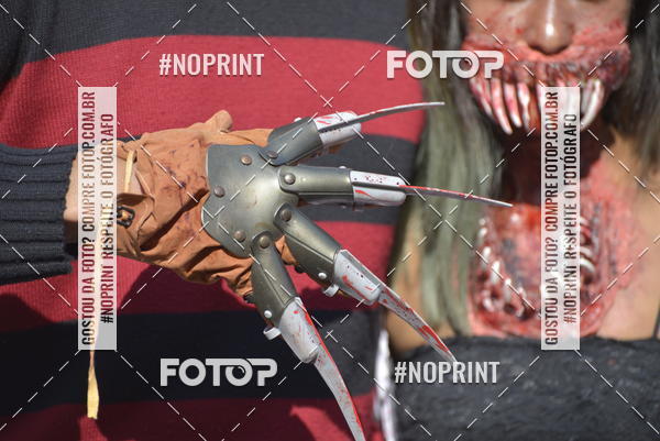 Buy your photos of the eventZombie Walk SP 2019 - Equipe ASI on Fotop