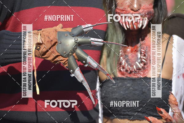 Buy your photos of the eventZombie Walk SP 2019 - Equipe ASI on Fotop