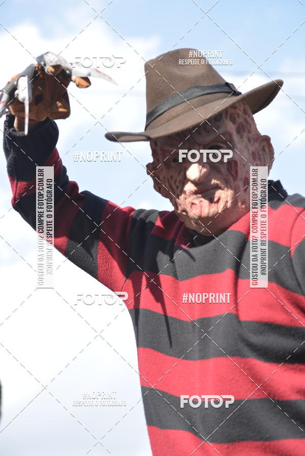 Buy your photos of the eventZombie Walk SP 2019 - Equipe ASI on Fotop