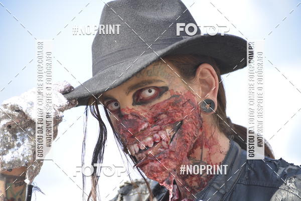 Buy your photos of the eventZombie Walk SP 2019 - Equipe ASI on Fotop