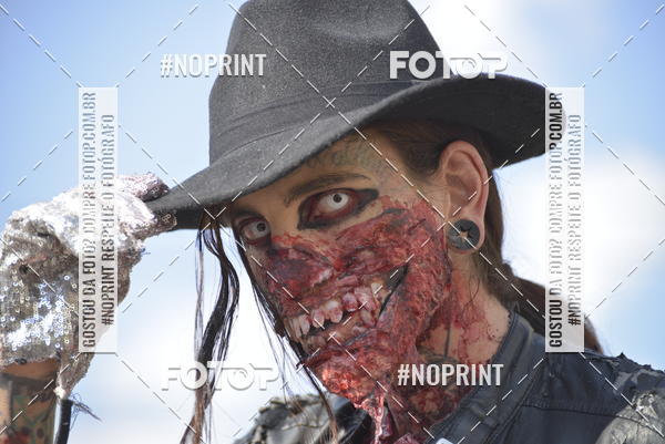 Buy your photos of the eventZombie Walk SP 2019 - Equipe ASI on Fotop