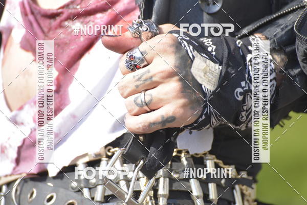 Buy your photos of the eventZombie Walk SP 2019 - Equipe ASI on Fotop