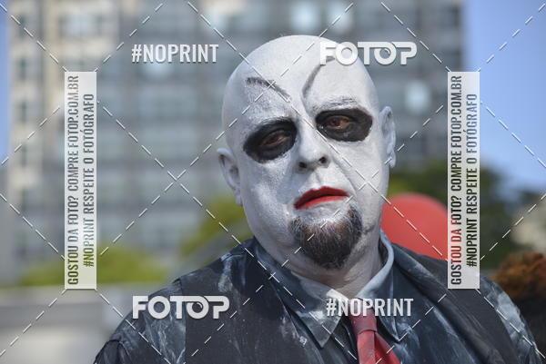 Buy your photos of the eventZombie Walk SP 2019 - Equipe ASI on Fotop