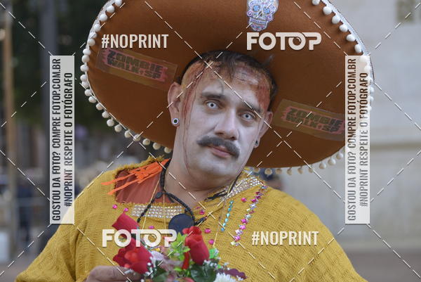 Buy your photos of the eventZombie Walk SP 2019 - Equipe ASI on Fotop