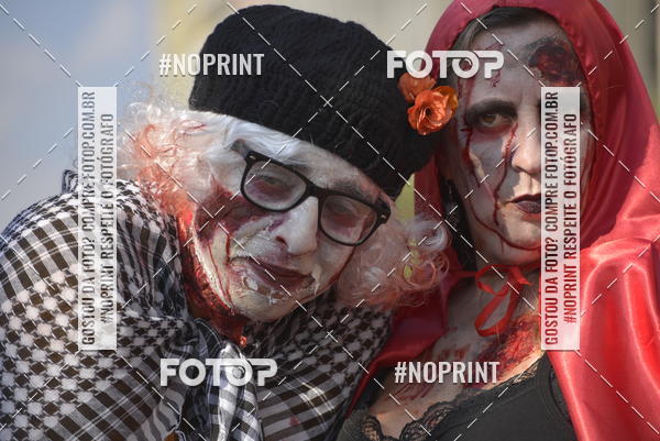 Buy your photos of the eventZombie Walk SP 2019 - Equipe ASI on Fotop