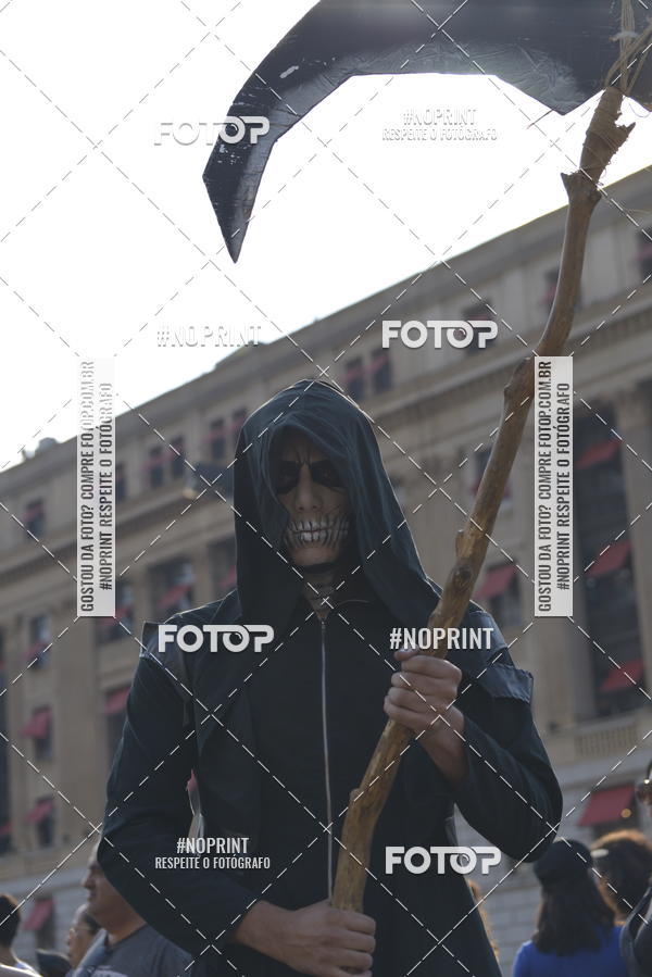 Buy your photos of the eventZombie Walk SP 2019 - Equipe ASI on Fotop