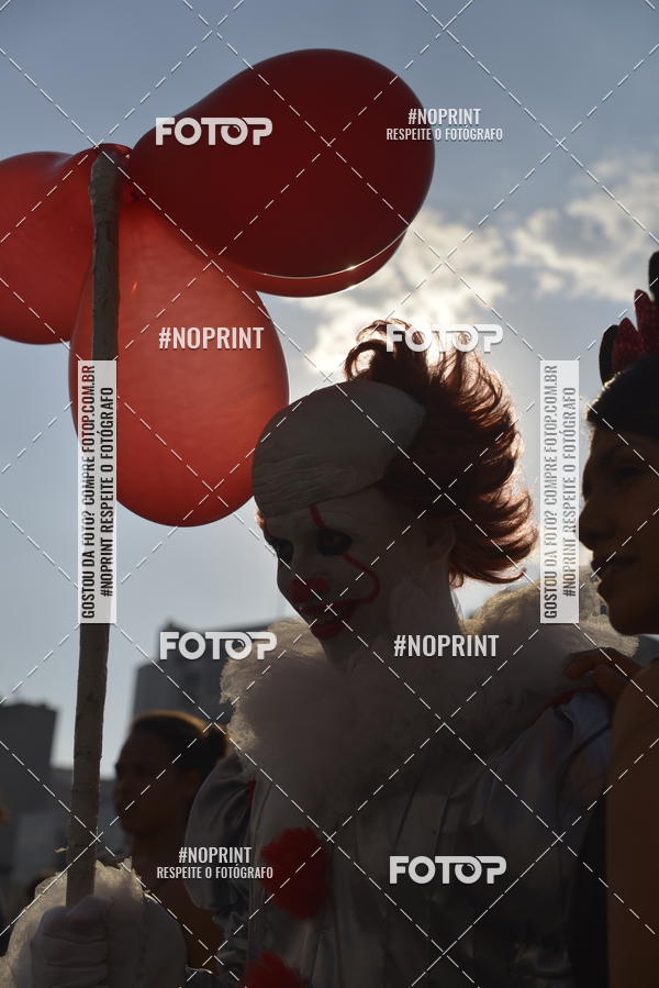 Buy your photos of the eventZombie Walk SP 2019 - Equipe ASI on Fotop