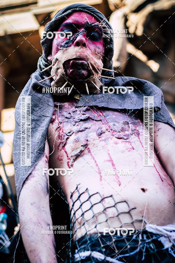 Buy your photos of the eventZombie Walk SP 2019 - Equipe ASI on Fotop