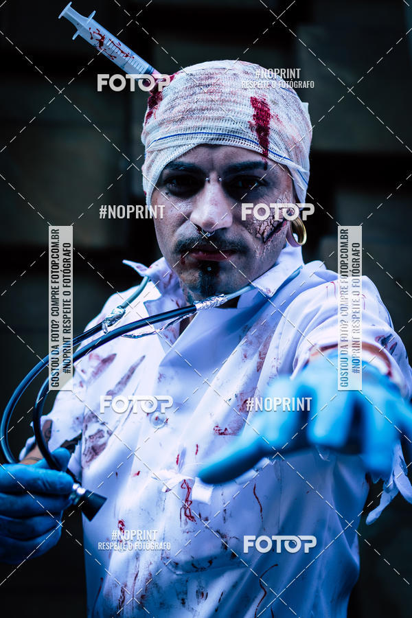 Buy your photos of the eventZombie Walk SP 2019 - Equipe ASI on Fotop