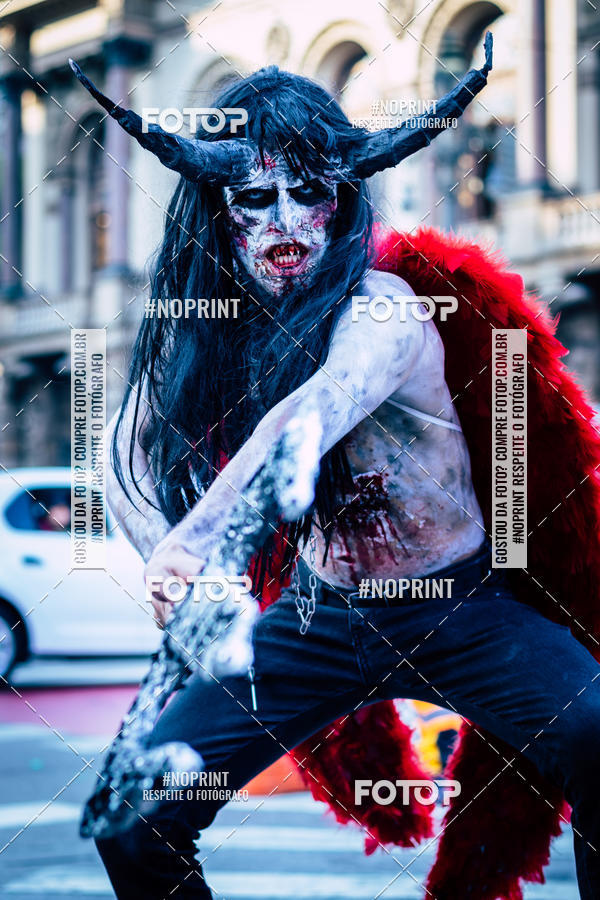 Buy your photos of the eventZombie Walk SP 2019 - Equipe ASI on Fotop