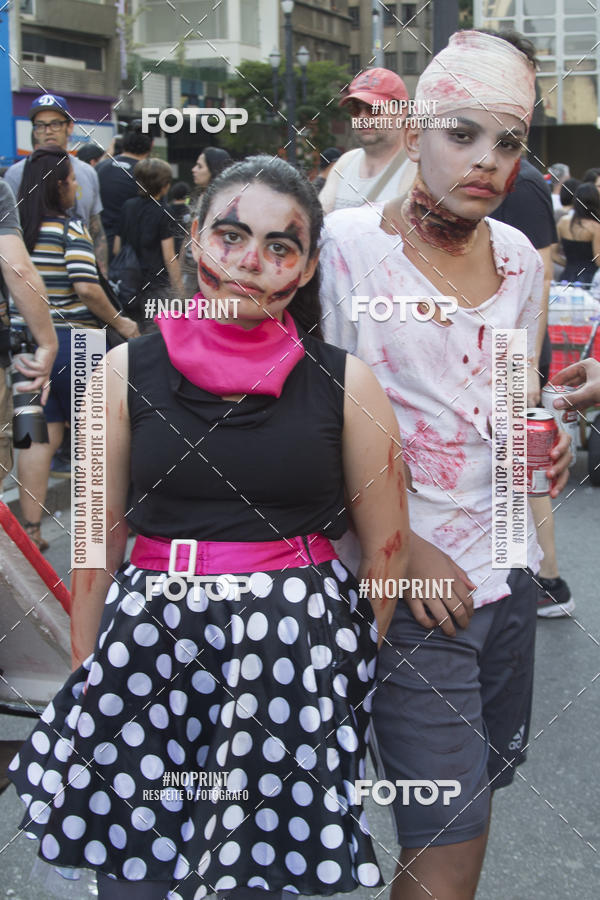 Buy your photos of the eventZombie Walk SP 2019 - Equipe ASI on Fotop