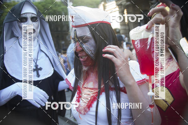 Buy your photos of the eventZombie Walk SP 2019 - Equipe ASI on Fotop