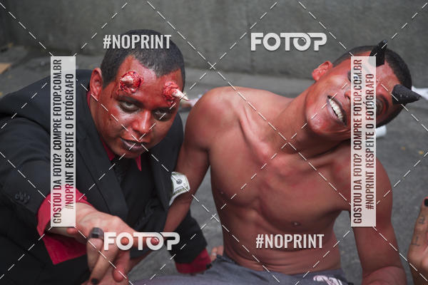 Buy your photos of the eventZombie Walk SP 2019 - Equipe ASI on Fotop