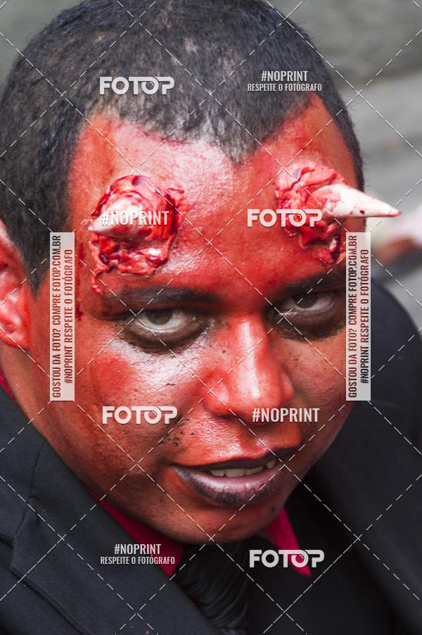 Buy your photos of the eventZombie Walk SP 2019 - Equipe ASI on Fotop