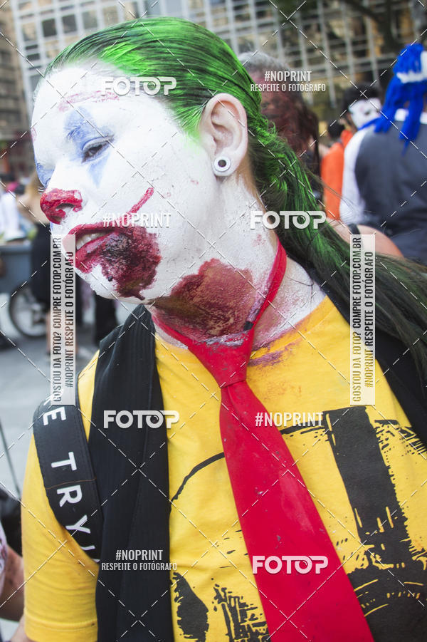 Buy your photos of the eventZombie Walk SP 2019 - Equipe ASI on Fotop