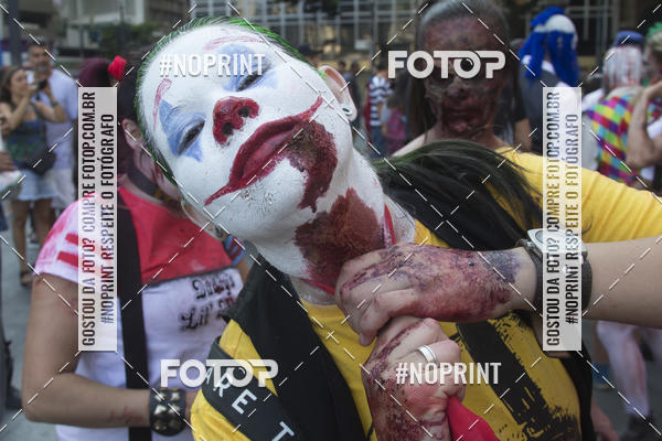 Buy your photos of the eventZombie Walk SP 2019 - Equipe ASI on Fotop