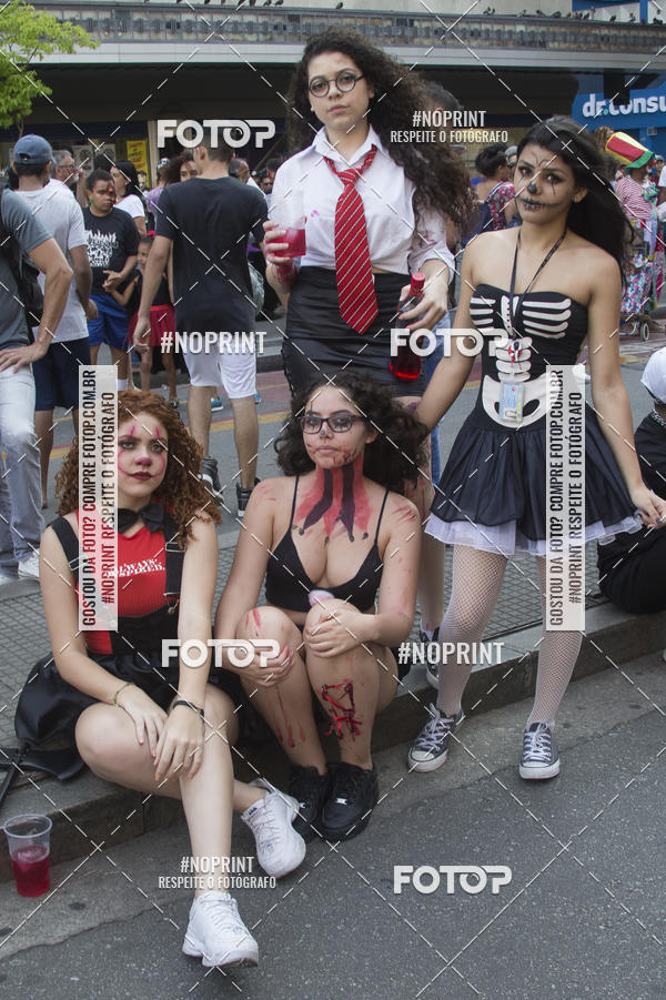 Buy your photos of the eventZombie Walk SP 2019 - Equipe ASI on Fotop