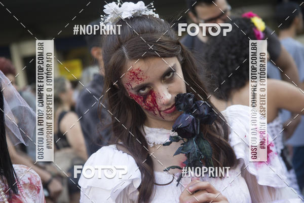 Buy your photos of the eventZombie Walk SP 2019 - Equipe ASI on Fotop