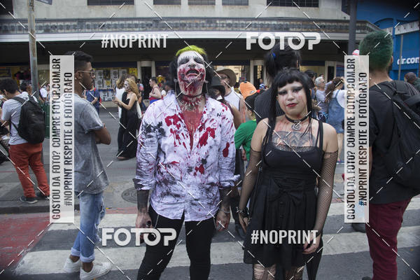 Buy your photos of the eventZombie Walk SP 2019 - Equipe ASI on Fotop