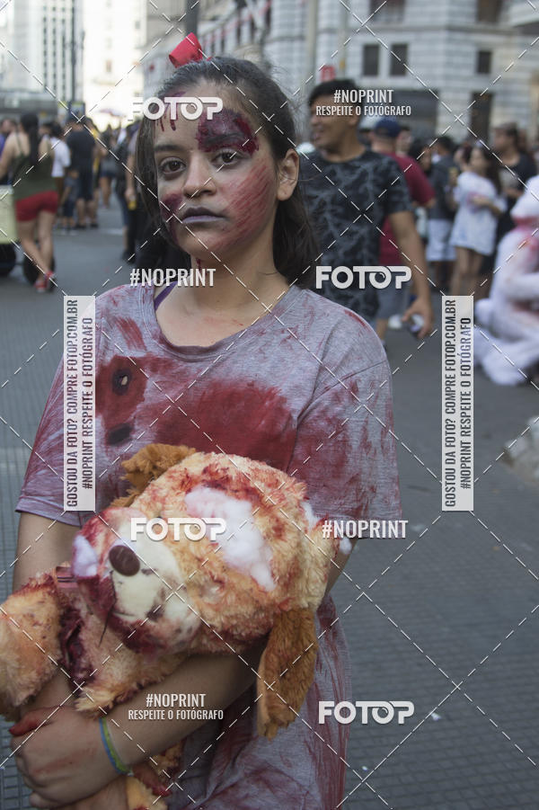Buy your photos of the eventZombie Walk SP 2019 - Equipe ASI on Fotop
