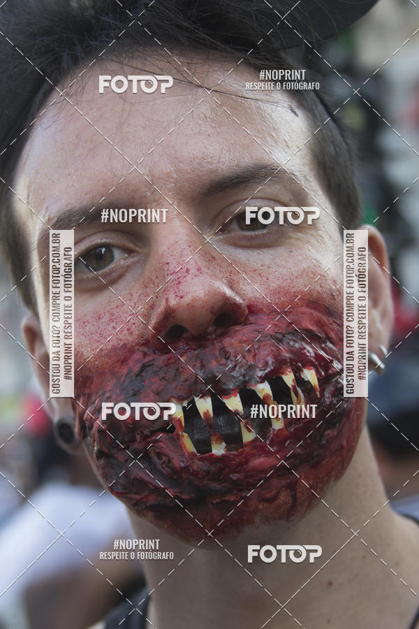 Buy your photos of the eventZombie Walk SP 2019 - Equipe ASI on Fotop