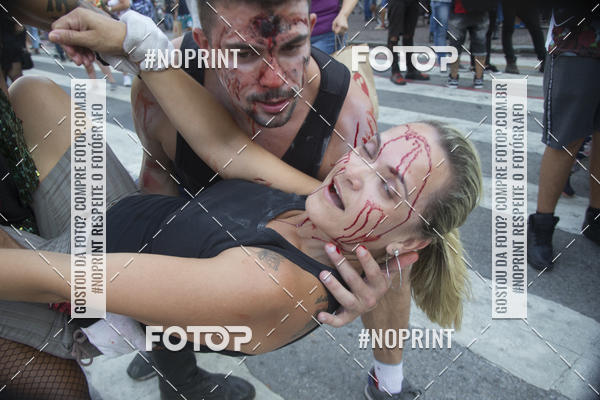 Buy your photos of the eventZombie Walk SP 2019 - Equipe ASI on Fotop