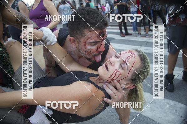 Buy your photos of the eventZombie Walk SP 2019 - Equipe ASI on Fotop