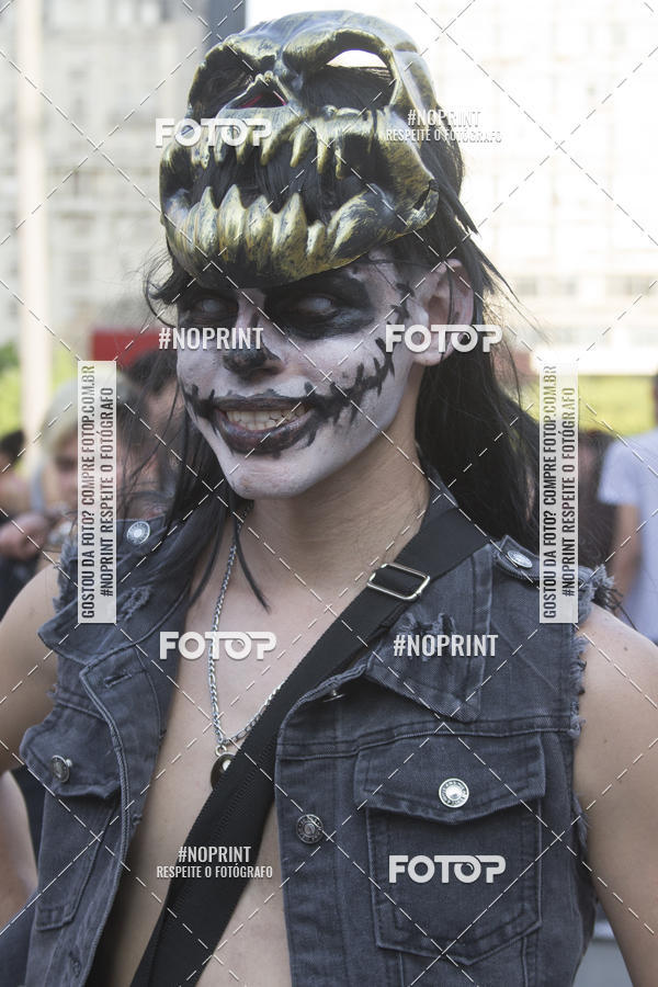 Buy your photos of the eventZombie Walk SP 2019 - Equipe ASI on Fotop